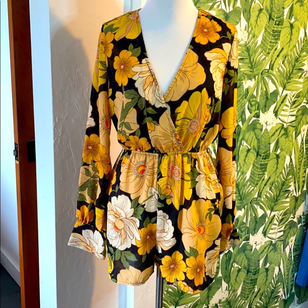 Floral long sleeve romper Vintage Retro feel
